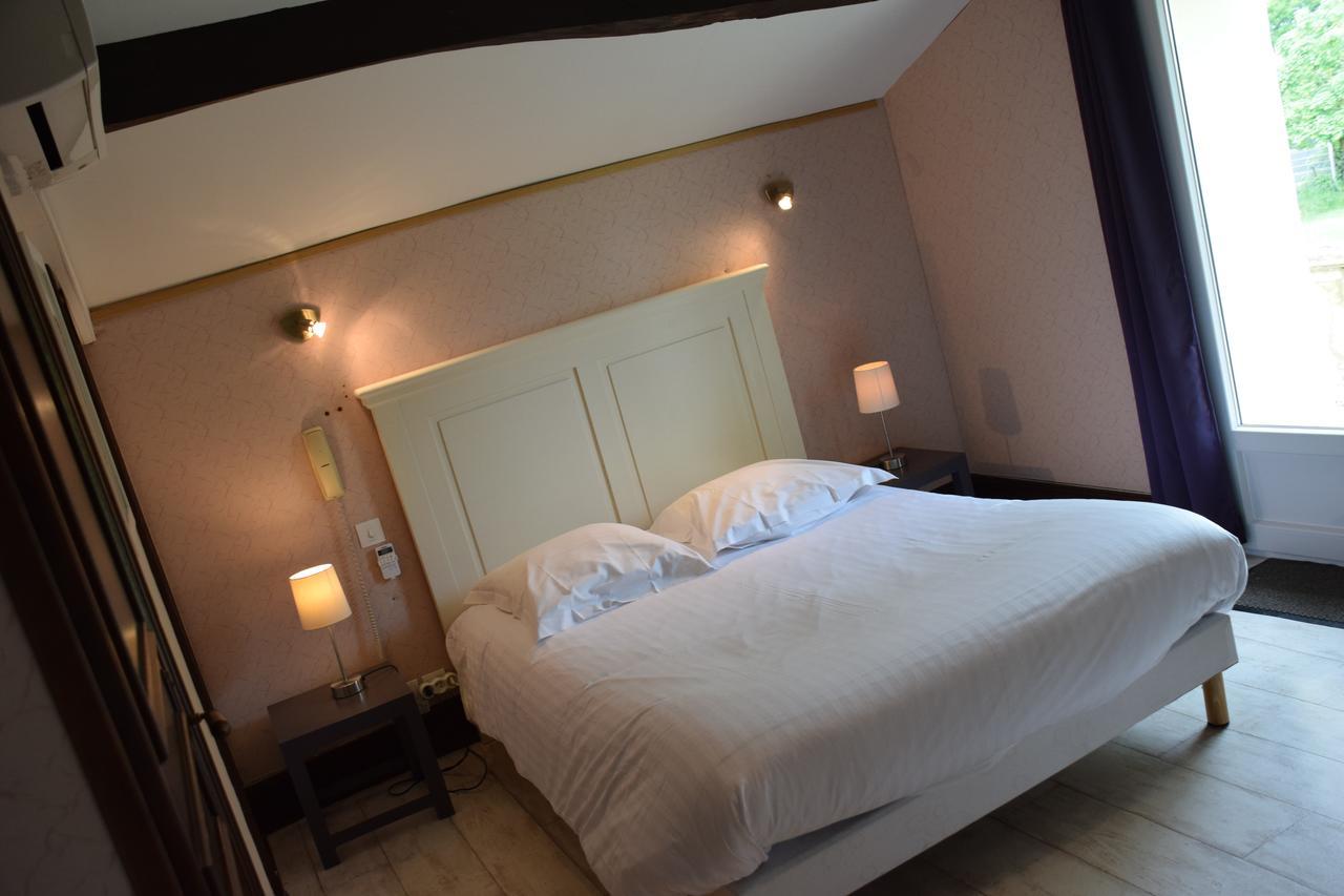Logis Domaine Du Prieure Hotel Tonnay-Boutonne Exterior photo